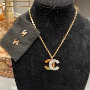 Trendy fashion jewelry set